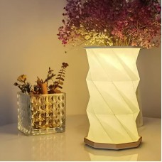 Настільна лампа Rotating Lamp з USB зарядкою та обертовим механізмом