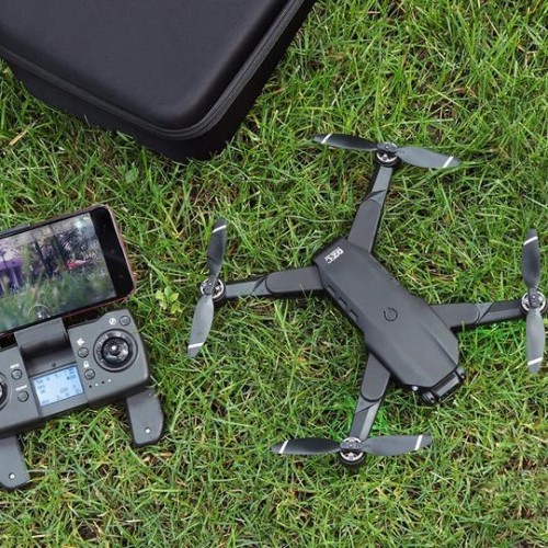 Квадрокоптер с камерой 4K, WIFI и чехлом, E99 + Пульт ДУ Квадрокоптер с камерой 4K, WIFI и чехлом, E99 + Пульт ДУ