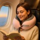Бірюзовий подушка для подорожей.