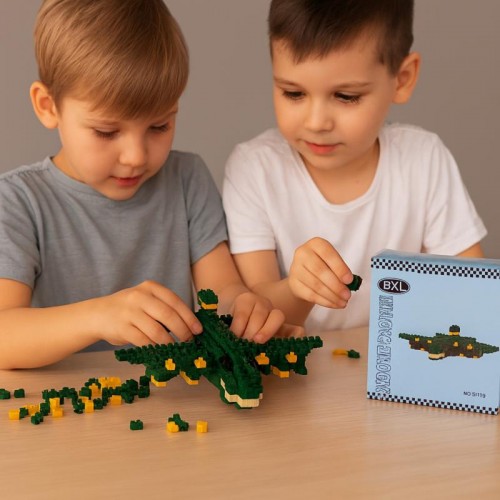 Конструктор Magic Blocks «Бомбордиро крокодило», 560 деталей