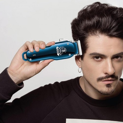 Акумуляторна машинка для стрижки волосся + 4 насадки, з USB, VGR V679 Акумуляторна машинка для стрижки волосся + 4 насадки, з USB, VGR V679