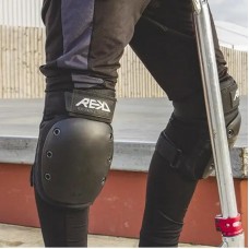 Захист коліна REKD Ramp Knee Pads black розмір L
