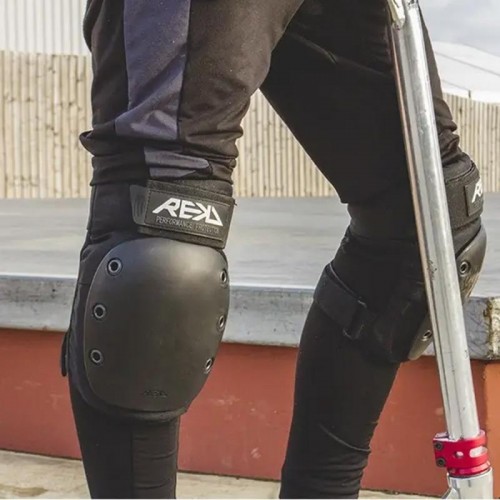 Захист коліна REKD Ramp Knee Pads black розмір XS